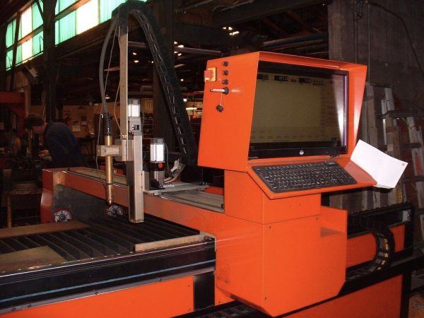 CNC plasma cutting machine